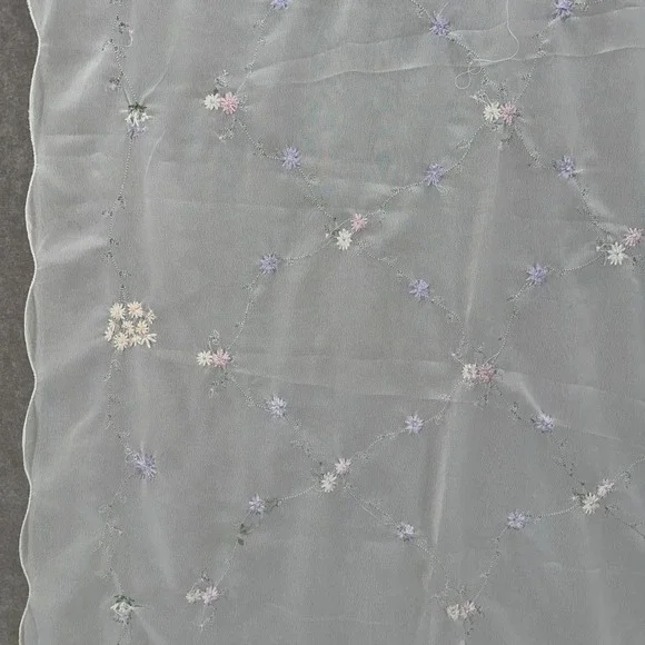 VTG Floral Embroidered Sheer White Curtain Panels Scalloped Edge Set of 2 53X82" - Picture 6 of 11